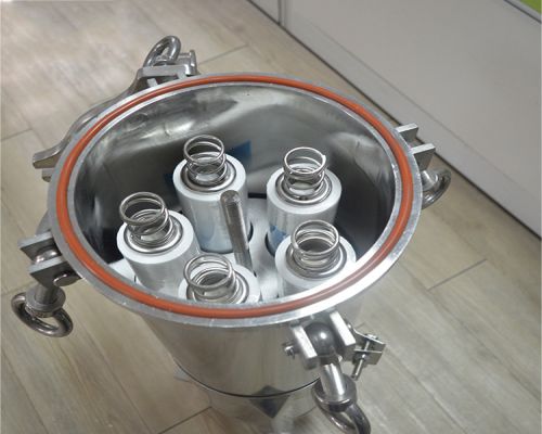 水處理前置過濾器濾芯要不要拿出來清洗