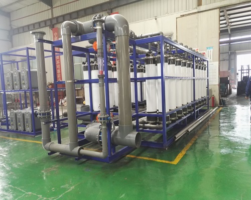 超濾設(shè)備的工作原理是怎么樣的？-藍(lán)膜