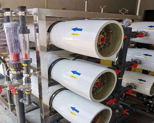 反滲透設(shè)備一般能使用幾年？-藍(lán)膜