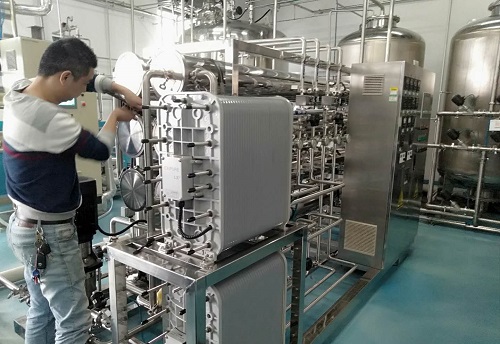 電子工廠超純水系統(tǒng)維修升級-藍膜